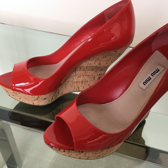 Miu Miu Red Patent Cork Wedge Sandals Size 38 - Picture 2 of 7